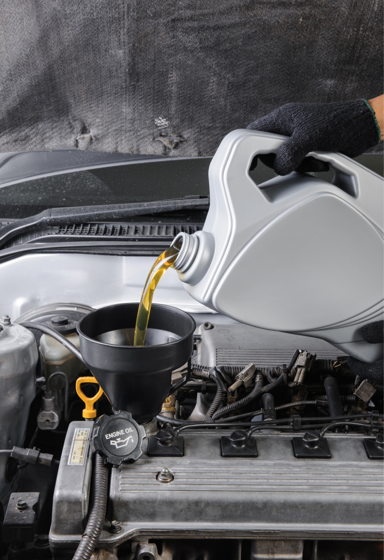 Synthetic motor oil in Canada from 49 North Lubricants